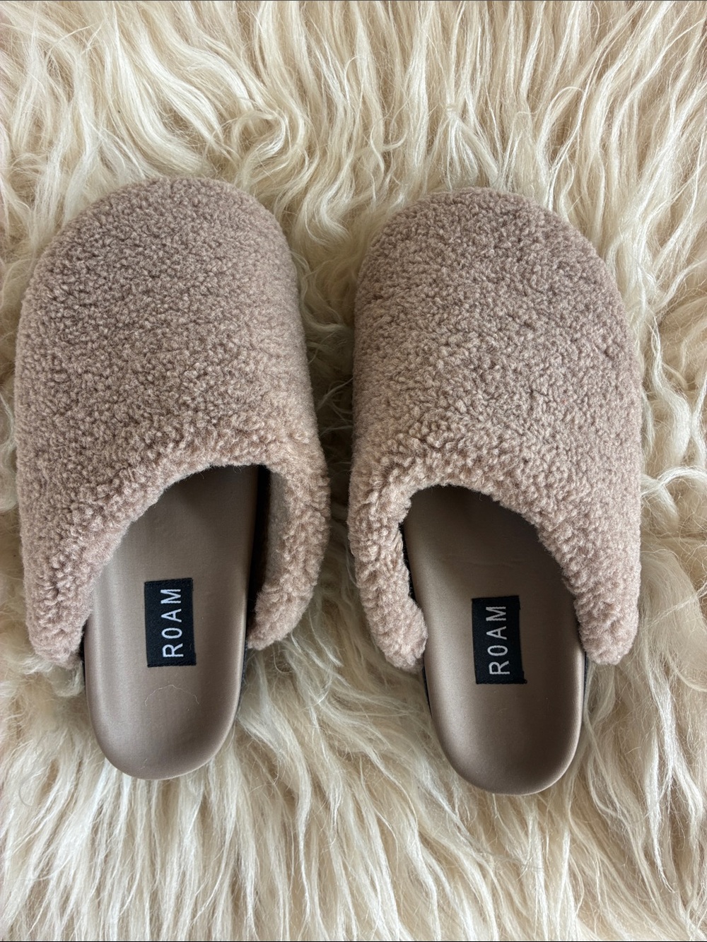 ROAM Women's Plush Slide Slippers in Beige Taupe